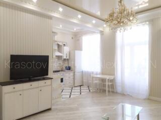 Греческая: продам квартиру с ремонтом в шикарной «сталинке» в центре!
