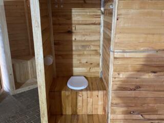 Туалет деревянный!