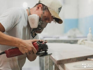 Требуется резчик по граниту и мрамору.