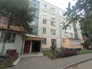 Apartament 50 mp - str. Moldova