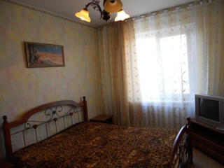 Pe saptamina - понедельно в центре