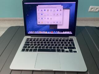 Apple Macbook 13’ 2012