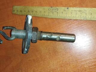 Крепление люстры к потолку