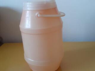 Канистра бытовая 5л и 8 литров. Бочонок 6 литров с широким горлышком