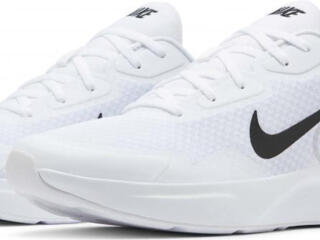 Продам новые, фирменные кроссовки Nike. Размер 44.5(10.5).