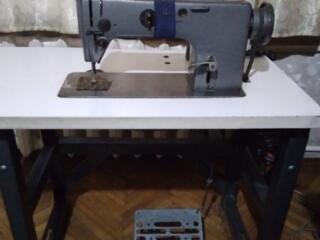 Промышленная швейная машина 1022класса