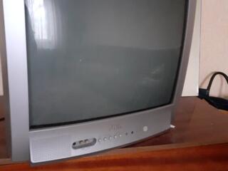 Продам два телевизора по 250р