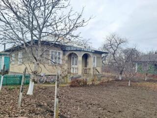 Se vinde casa mare in satul Elizaveta