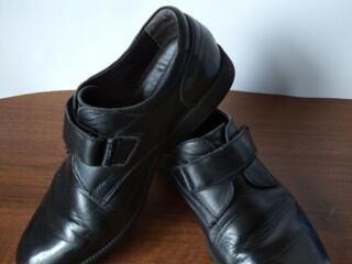 Кожаные туфли на мальчика (37 размер)