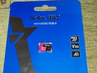 Микро-SD карта NETAC, 64Gb, новая.
