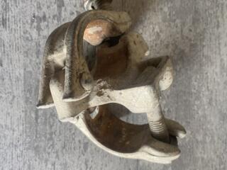 Хомуты для строительных лесов