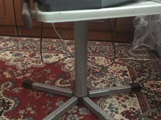 Подставка д/Телевизора с полочкой на колесах