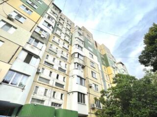Apartament 51 mp - str. M. Sadoveanu