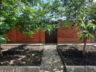 Пропонується до продажу ділянка правильної форми біля моря у Фонтанці.