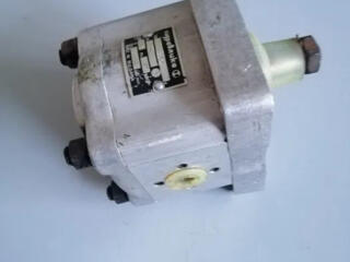 Редуктор болгарского эл. погрузчика ЕВ 687.Контакторы. Зарядное уст-во