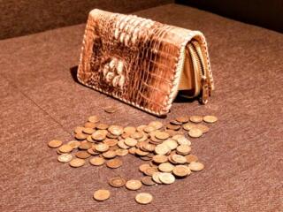 Сумочка-клатч.