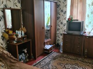 Продается 1-комнатная квартира на Кировском, р-н бани