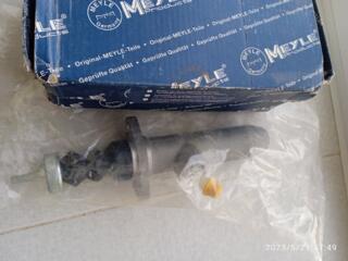 Цилиндр сцепления.