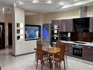 Предлагается к продаже трехкомнатная квартира в ЖК "Мерседес"!