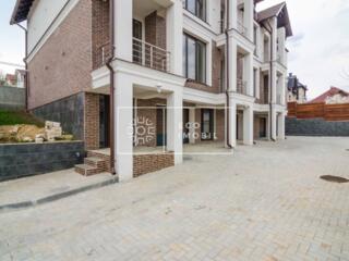 Se vinde townhouse modern în Durlești, cu amplasare reușită pe str. ..