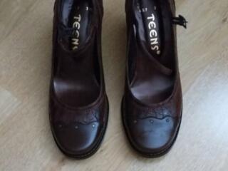 Новая женская обувь