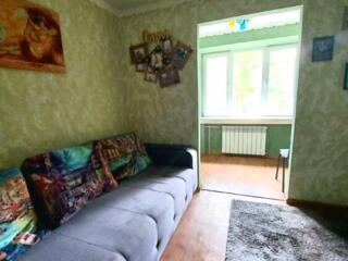 Продаю кімнату у гуртожитку Курортна