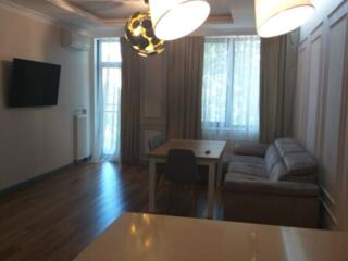 2-комнатная, 80 кв. м., 4 этаж, ЖК Санторини, 500 USD/месяц