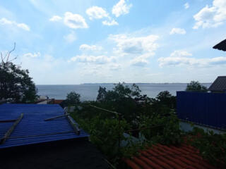 Дача-причал 60 кв. м. с ремонтом и мебелью. Терраса с видом на море