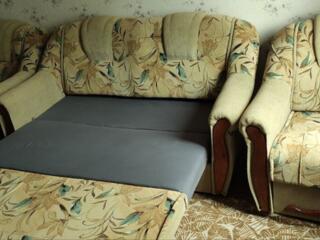 Шикарный мебельный набор: Диван и два Кресла