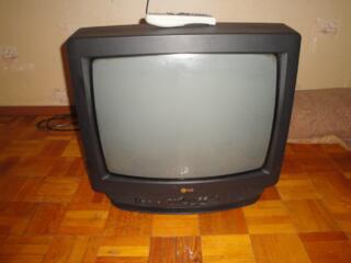 Продам б/у кинескопный телевизор LG, 51 сантиметр диагональ, Корея.