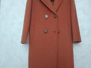 Продам пальто терракотового цвета, новое