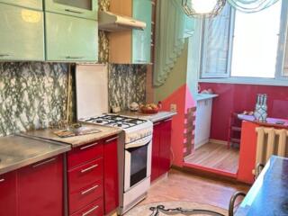 Сдам 3 ком. квартиру-Хорошее состояние- Архитекторская / Королева