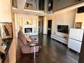 Сдам 3 ком-НОВОСТРОЙ- Дорогой Ремонт- ул Прохоровский / Центр