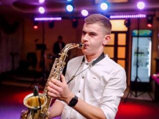 Провожу дискотеку Музыка и Саксофон на ваш праздник недорого