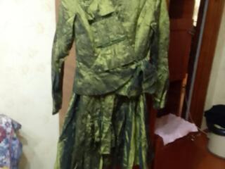 Пальто, куртки, джинсы, спорт. костюм, норков. шапки, горжетки, колготки р2