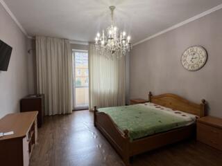 Аренда квартиры с балконом возле парка Победы