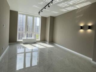 Предлагается к продаже большая двухкомнатная квартира в новом доме ...