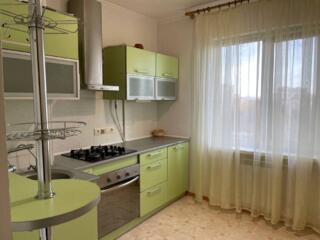 Сдам квартиру с ремонтом на Таирова