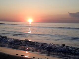 Продам участок в ПЕРВОЙ ЛИНИИ МОРЯ