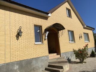 У продажу 1-поверховий будинок з мансардою в Красносілці