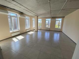 довгострокова оренда офісна будівля Київ, Солом`янський, 78000 грн./мі