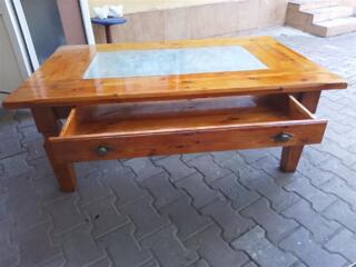 Стол, натуральное дерево привезен из Германии, с выдвижным ящиком