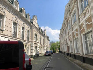 довгострокова оренда приміщення вільного призначення, будівлі Київ, Ше