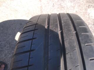 Michelin 225/45/R18 4шт