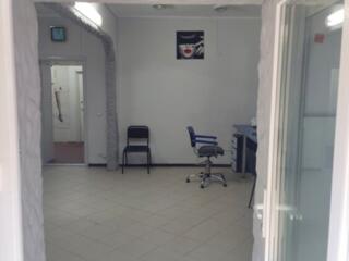 Пропонується для продажу комерційне приміщення