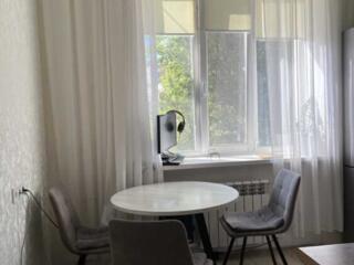 продаж 2-к квартира Дніпро, Шевченківський, 46000 $