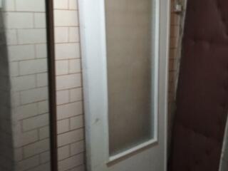 Продам б/у дверь