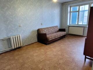 Продам 1ккв вул 3Слобідська/Центр, 8/9 цегл, балкон, Ціна 18т. у. е