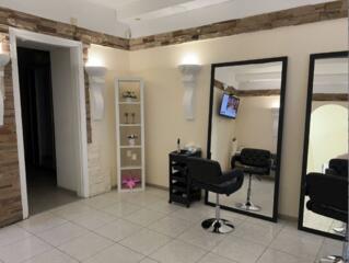 Фасадное коммерческое помещение 100 кв м ЦЕНТР