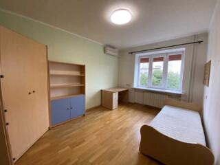 продаж 2-к квартира Київ, Дніпровський, 84000 $